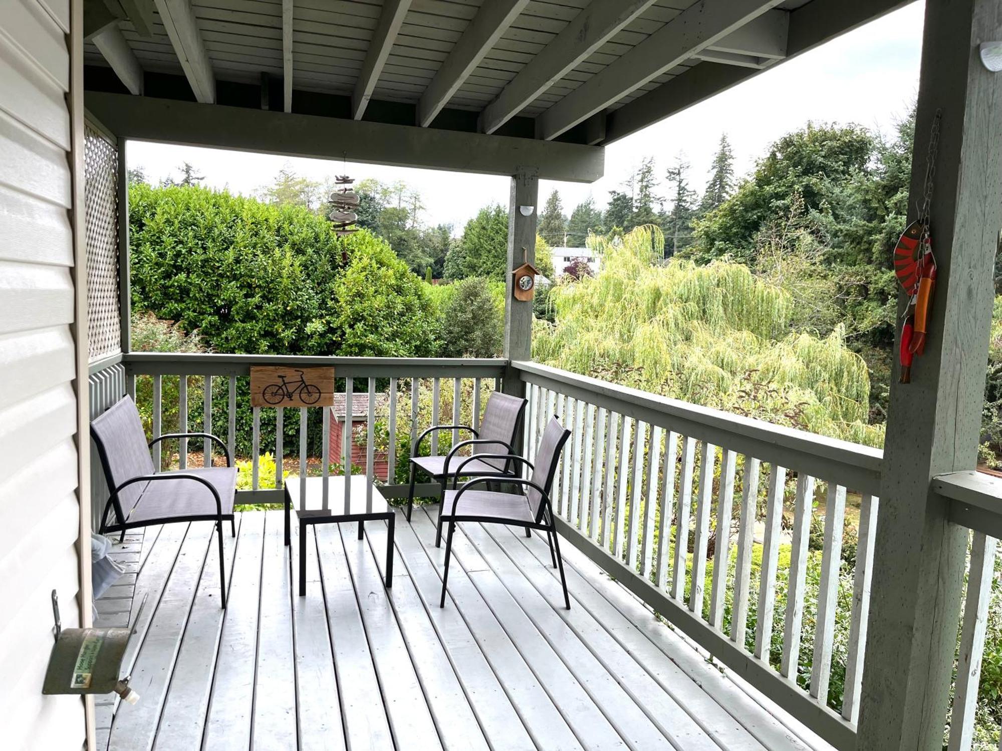 Hotel Summer Breeze à Sooke Extérieur photo